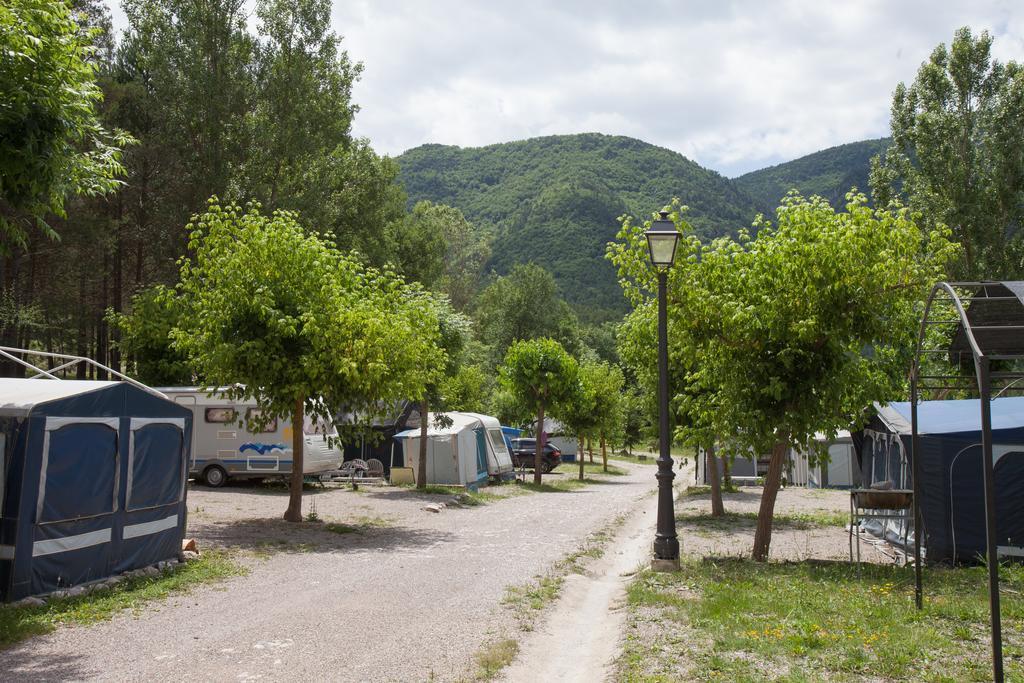 Camping L'Espelt La Pobla de Lillet Zewnętrze zdjęcie