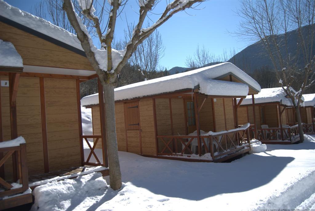 Camping L'Espelt La Pobla de Lillet Zewnętrze zdjęcie