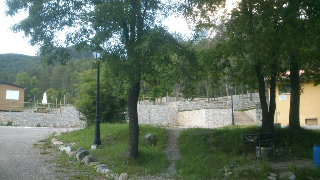 Camping L'Espelt La Pobla de Lillet Zewnętrze zdjęcie
