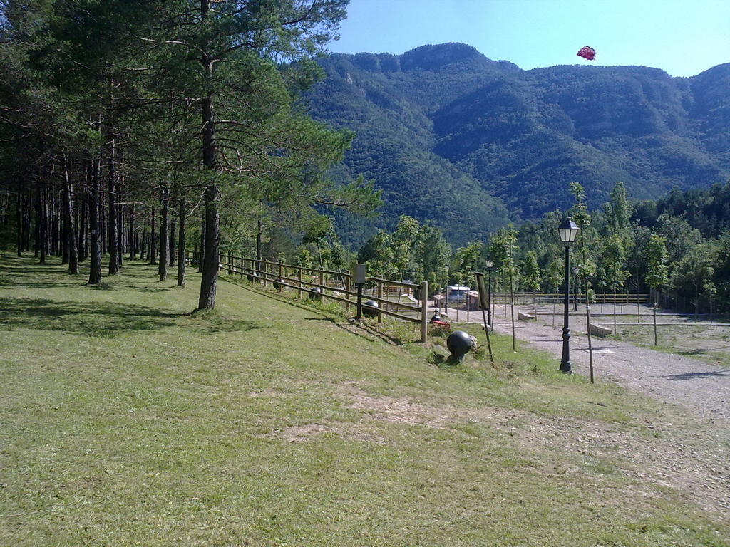 Camping L'Espelt La Pobla de Lillet Zewnętrze zdjęcie
